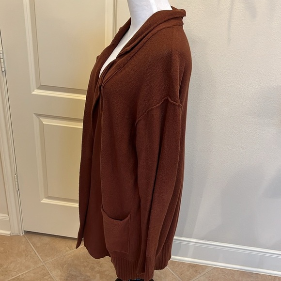 NWOT We The Free Sweater - Picture 4 of 10